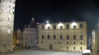 Webcam en direct Pistoia - Piazza Duomo